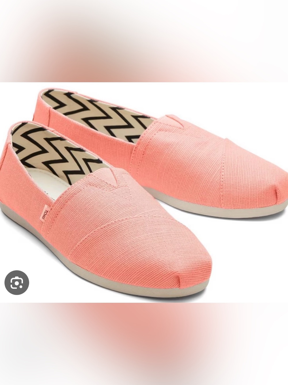 NWOT Toms Classic Slip-On Canvas Flats